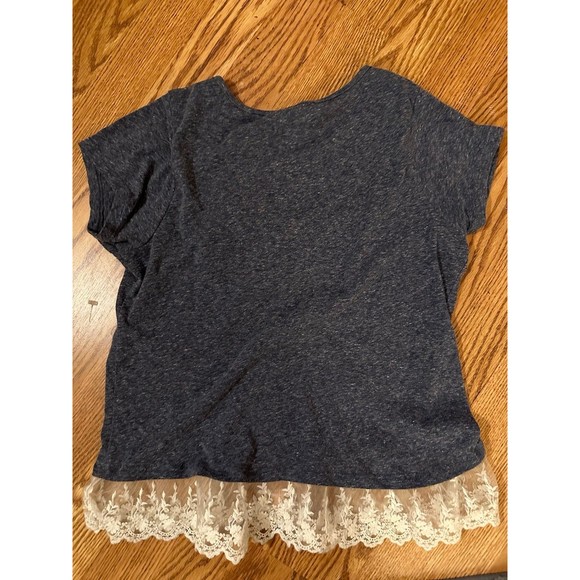 Lace bottom top - Picture 2 of 4